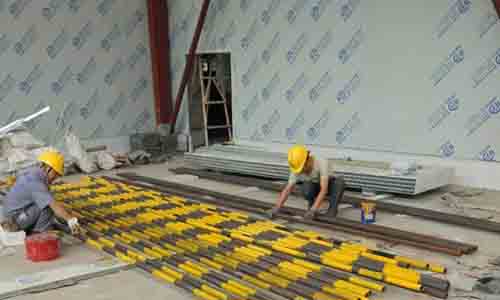 20170529大邑小龙坎项目 贴砖，吊三防板，刷油漆，打胶条，上门