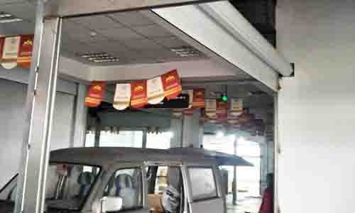 20170831华盛兴邦展厅项目 展厅卷帘门安装已经完成98左右