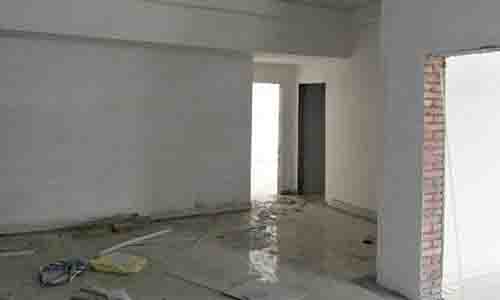 20170604 广汉6栋魔芋面厂房装修 清洗水沟，铝扣板吊顶，刷乳胶漆，装厕所隔板