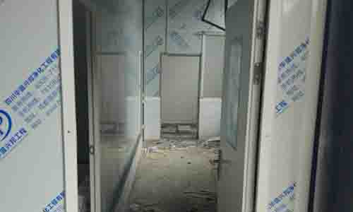 20170602大邑小龙坎项目 装钢制门