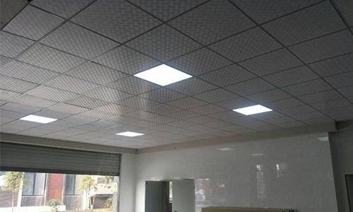 20170526 广汉6栋魔芋面厂房装修 灯具安装，办公室贴砖