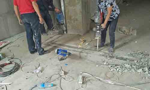 20170528蒙阳酱卤项目 挖排水沟，做排水管